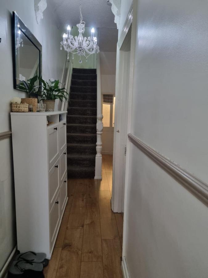 Private Luxury Double Room In Cardiff Buitenkant foto