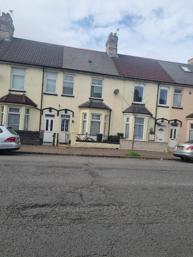Private Luxury Double Room In Cardiff Buitenkant foto