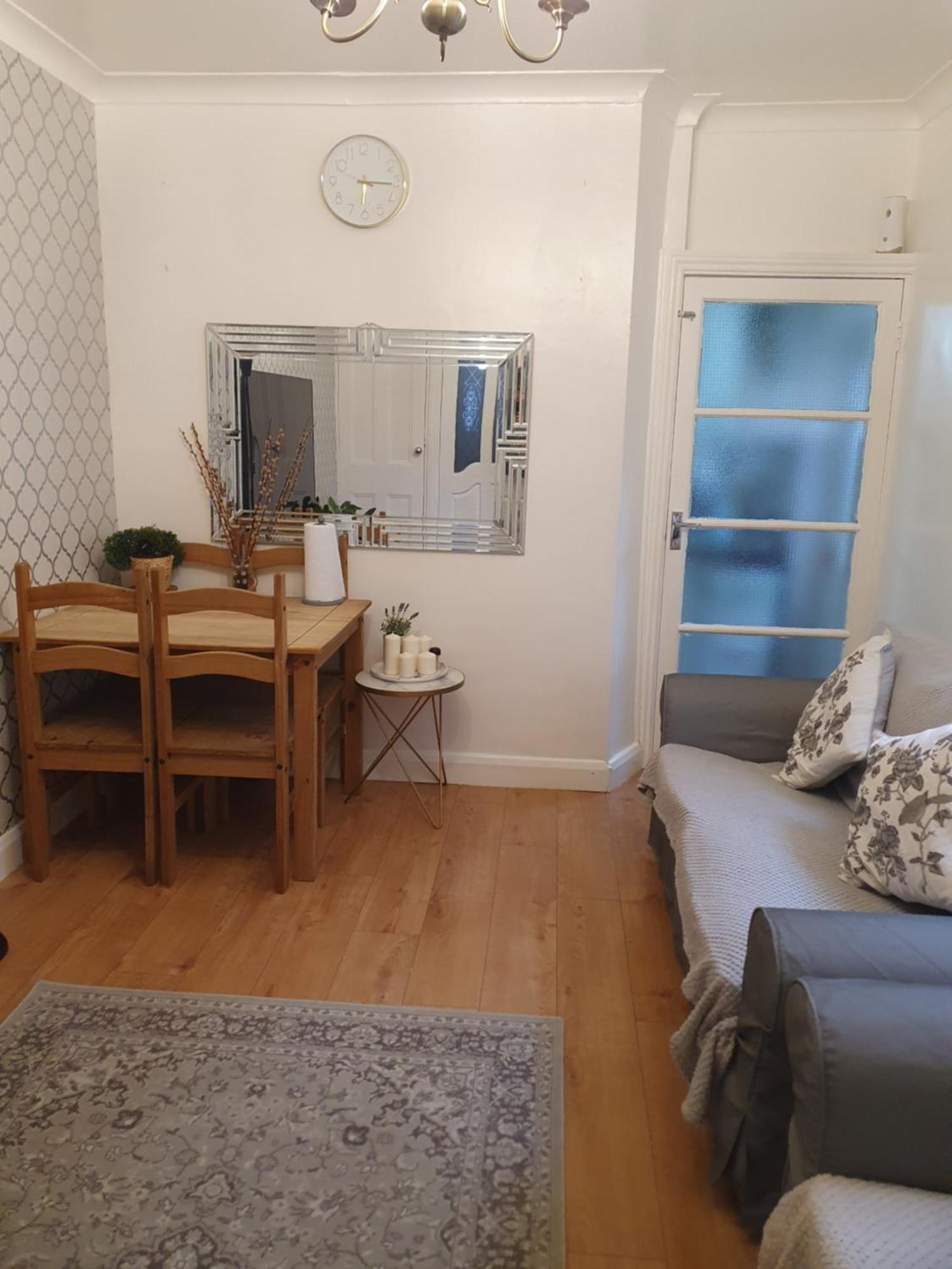 Private Luxury Double Room In Cardiff Buitenkant foto